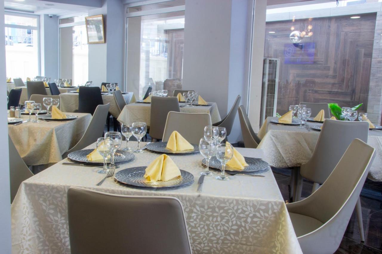 Suita Hotel Yaoundé Kültér fotó