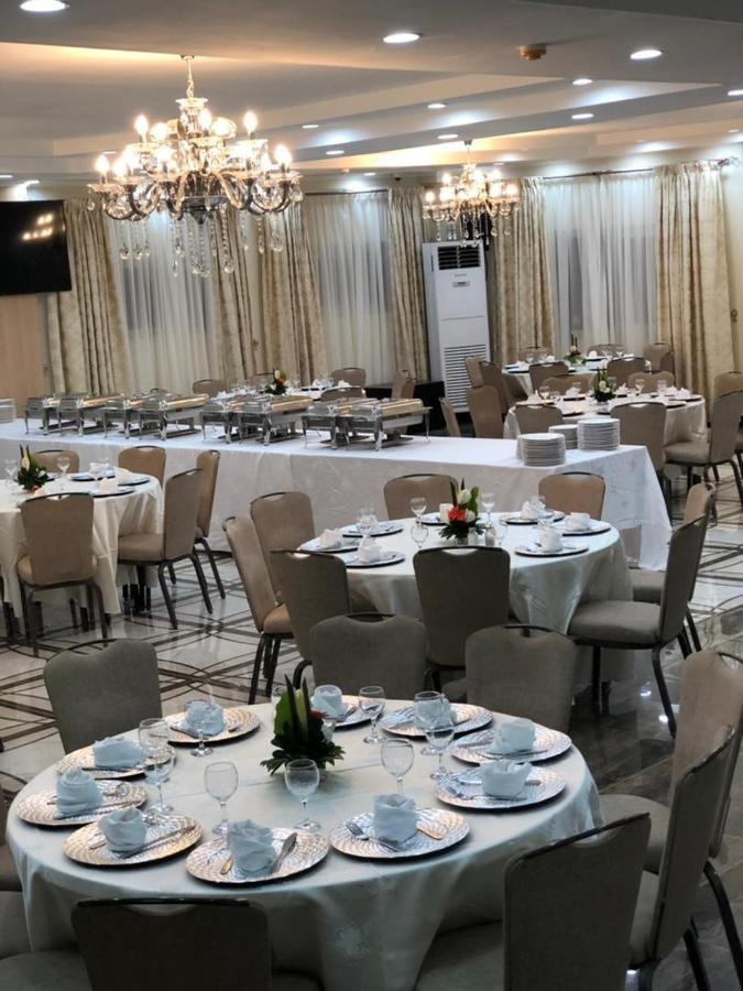 Suita Hotel Yaoundé Kültér fotó